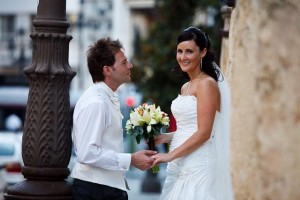 Seville wedding photographer with bride and groom