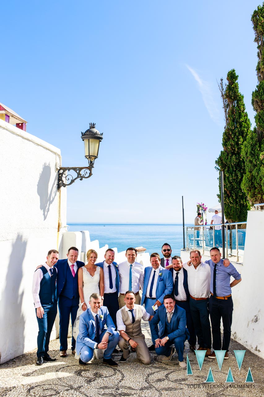 Group photo at a wedding in Nerja