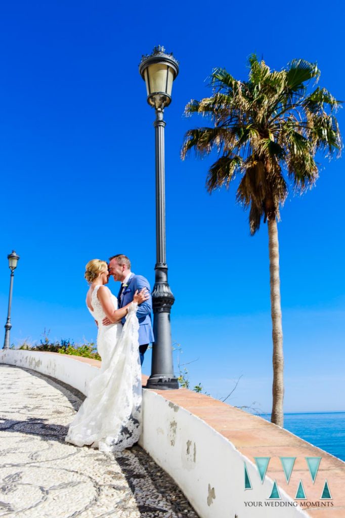 Bride and groom in Nerja