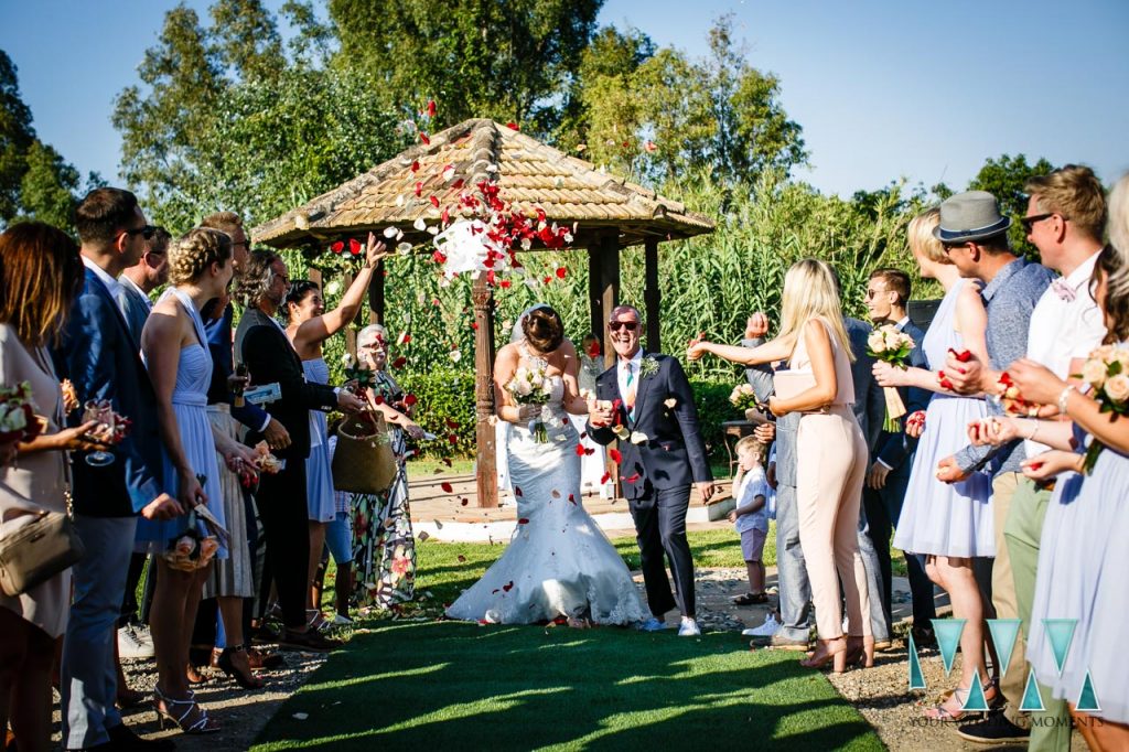 Rancho Del Ingles Wedding confetti time