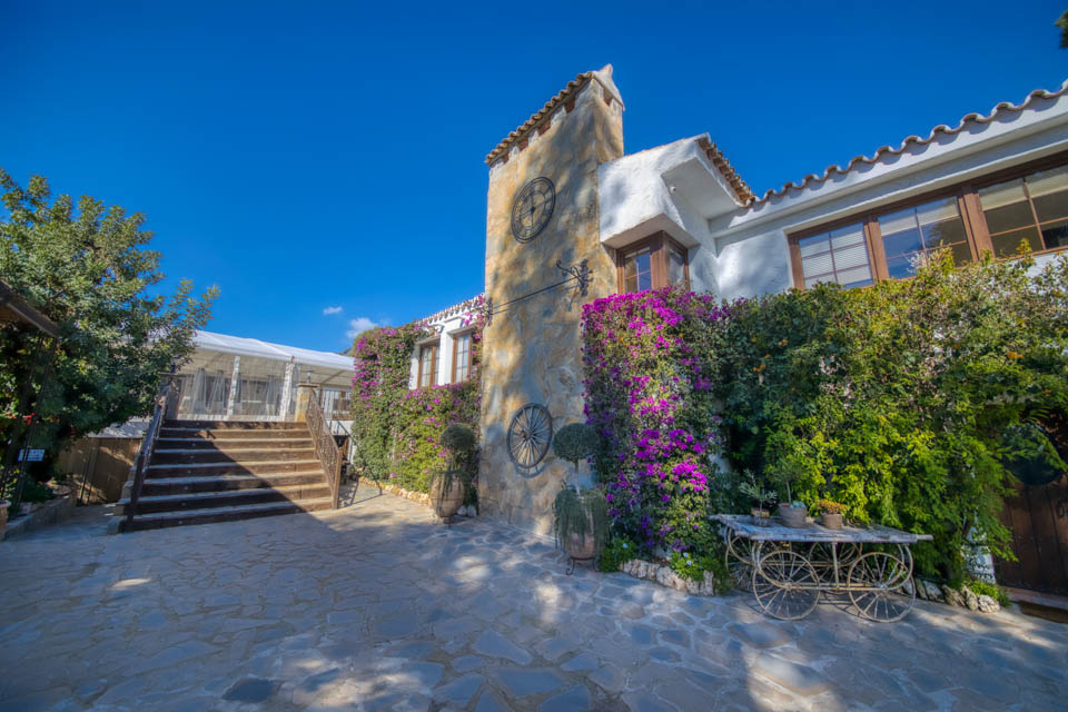 Outside view of the entrance to Casa De La Era