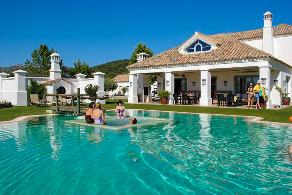 Ouside pool and frontage at the Ronda Mountain Resort