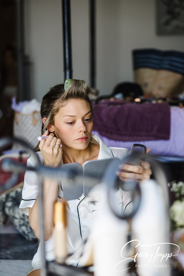 Bride preperations in the main Heurta Belinda bedrooms