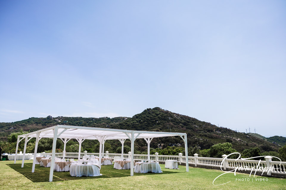 Huerta Belinda Wedding Photographer 5 Huerta Belinda marquee area