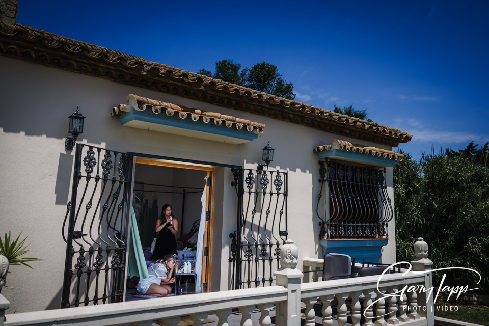 Bridal preperations at the Huerta Belinda wedding venue in Tarifa