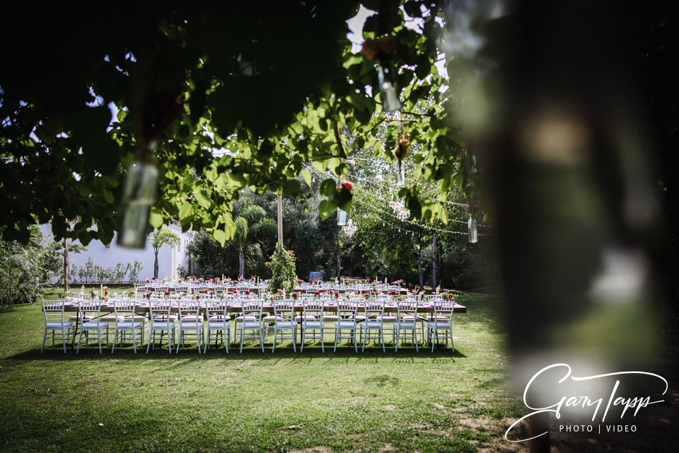 Wedding breakfast tabel setup at the Finca Monasterio wedding venue in Cadiz