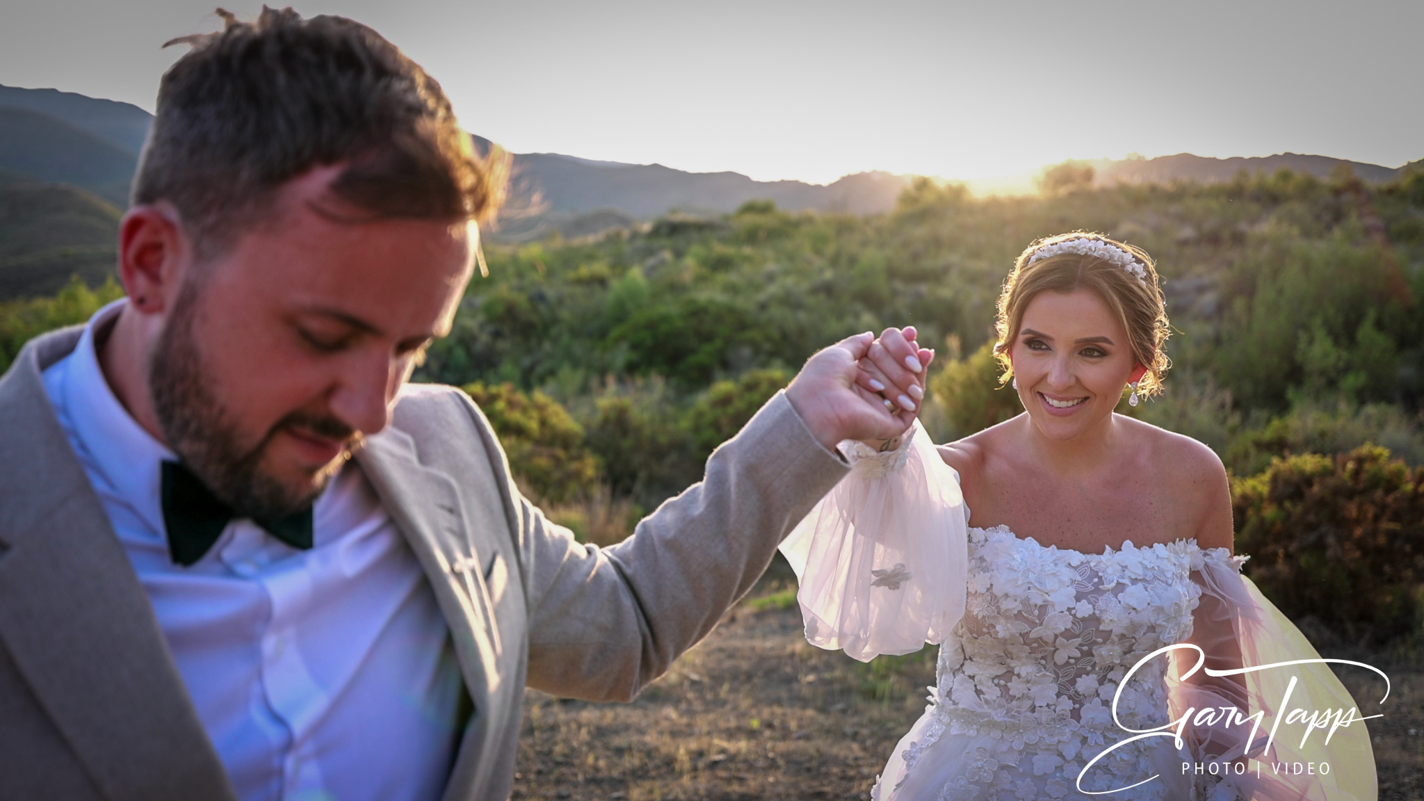 Bride and groom during sunset session at Cortijo Rosa Blanca