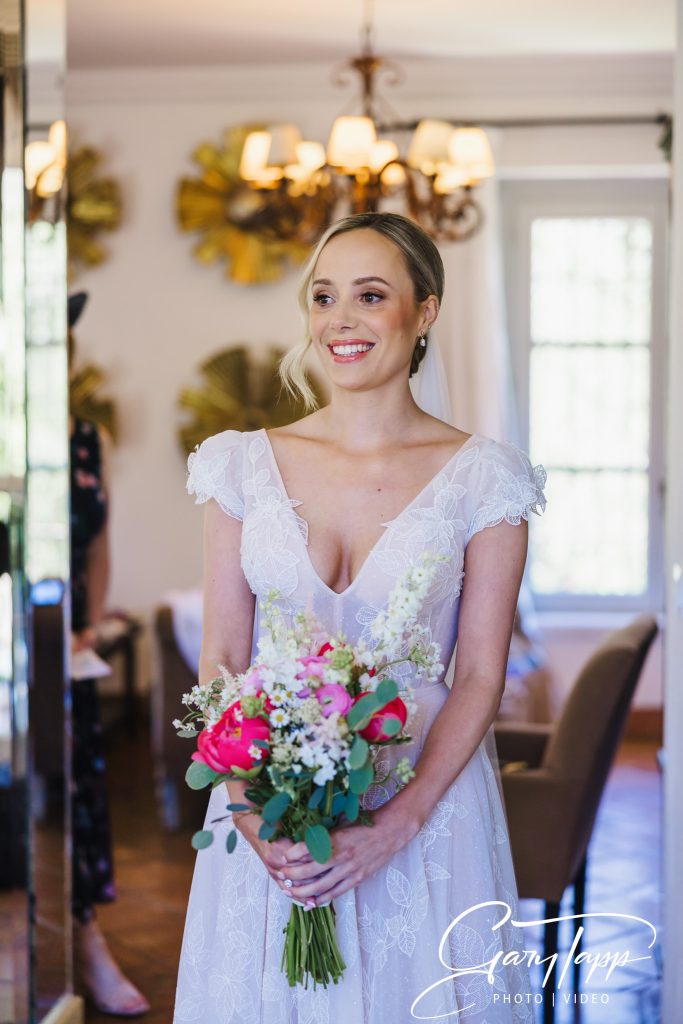 Bride holding her bouquet of flowers